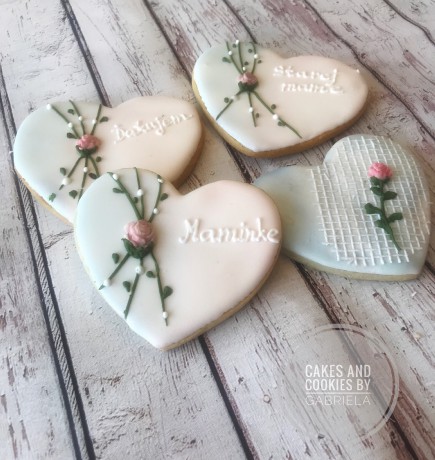 F7523F07-AC96-4E18-9ACE-693A123B46CD